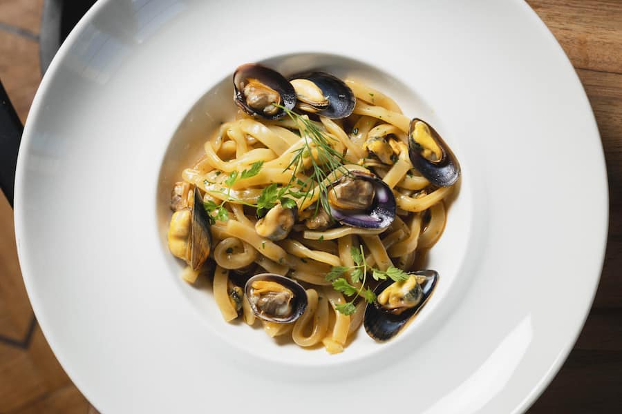 Scialatielli freschi, cozze, vongole, Jungfrau Victoria, Terrasse & Sapori, 2. April 2026, Jungfrau Victoria, Höheweg 41, 3800 Interlaken. Copyright Roy Matter