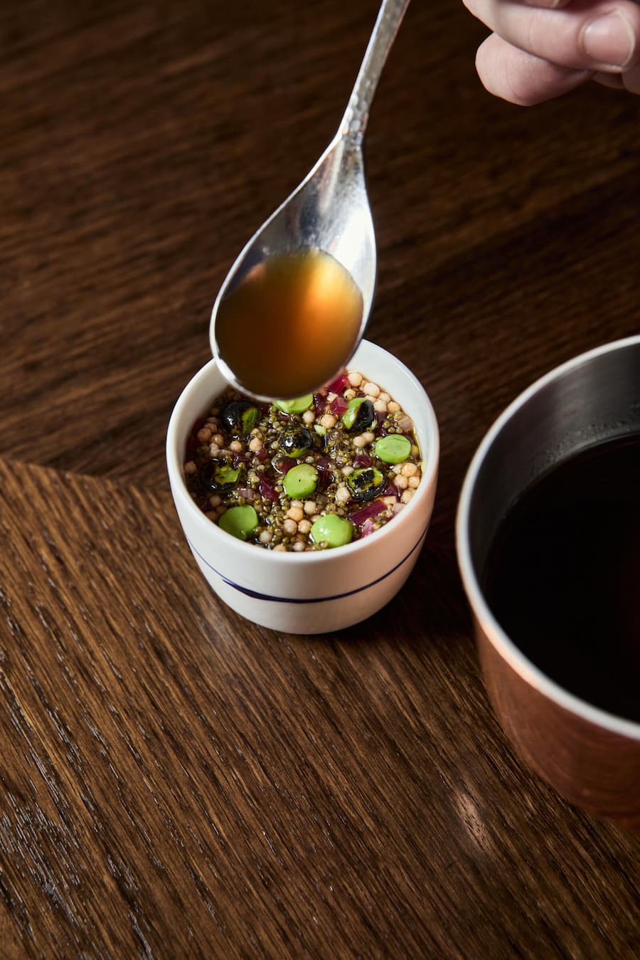 Chawanmushi mit grillierten Erbsen, Du Bourg, 22. Juli 2025, Burggasse 12, Biel