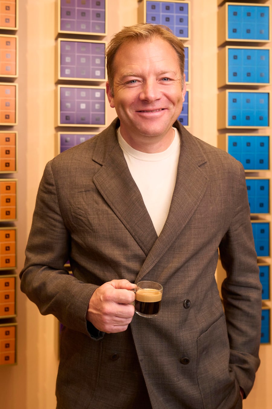 Dominique Niederhäuser, Coffee Ambassador Manager Nespresso, Eröffnung Nespresso-Shop an der Freien Strasse in Basel, mit drei Kaffeekreationen von Pascal Steffen, 12.05.2026, Foto Lucia Hunziker