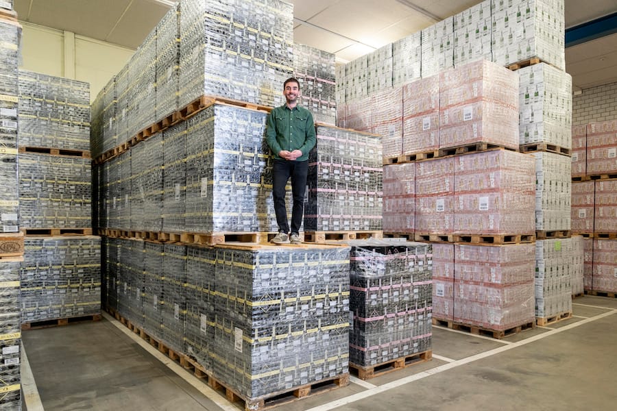 Micha Davaz, Rimuss Chef, in Lager, in Hallau