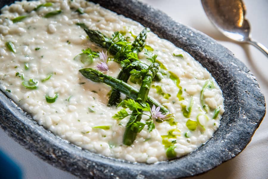 Loto Risotto, gruener Spargel, weisser Merlot Food, von Kuechenchef Mattias Roock,