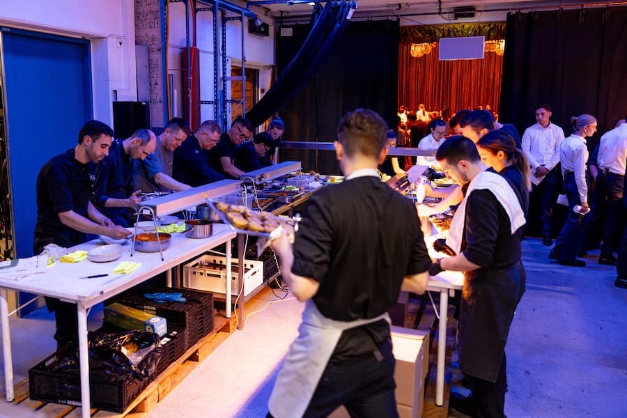 09.05.2026, Zürich, Opernhaus Zürich, A Night at the Opera, Einsatz "Schnapp kocht mit" Stefan Heilemann und Team (photo by Rémy Steiner for Gault Millau)