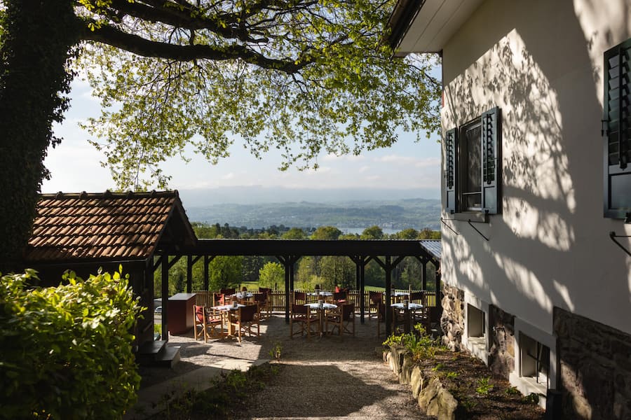 Buech, Caminada, Herrliberg Restaurant BUECH, Herrliberg Fotografiert im April 2026