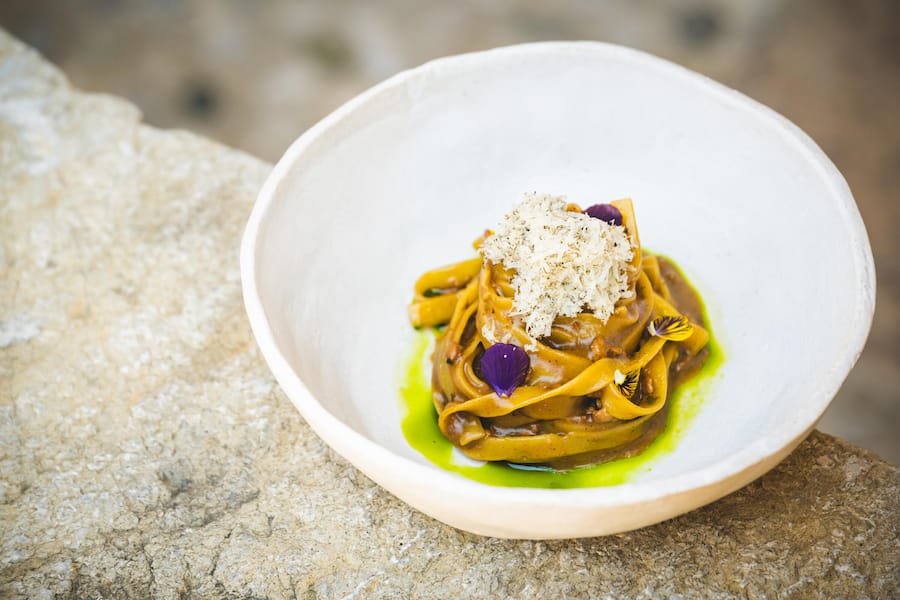 «Cuntitt»-Tagliatelle 30 Eigelb und Fasanenfleisch im Ragù bianco.