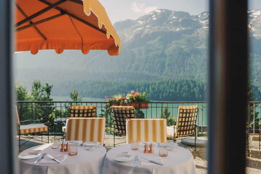 Terrasse im Kulm Hotel mit Aussicht auf den See