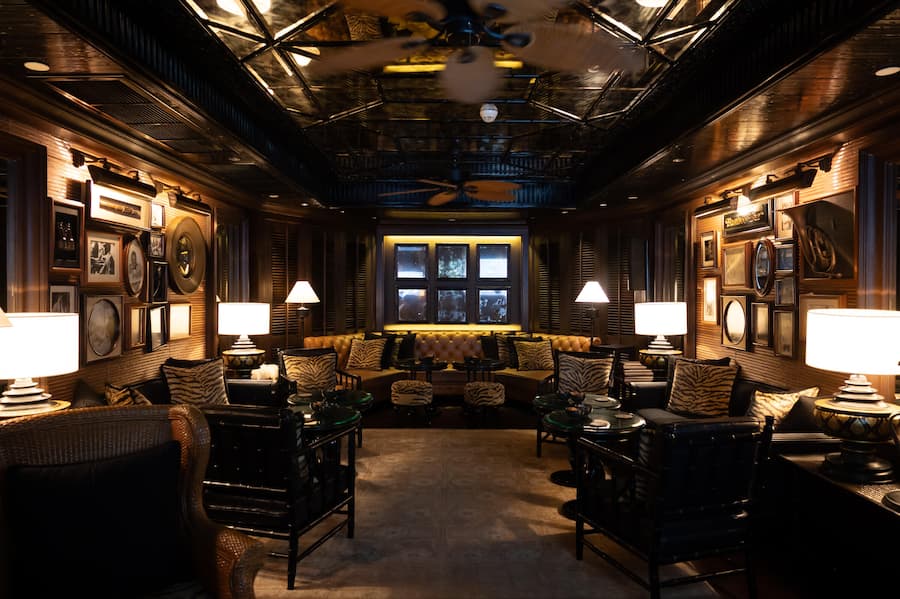 Bamboo Bar, Mandarin Oriental Bangkok, Thailand