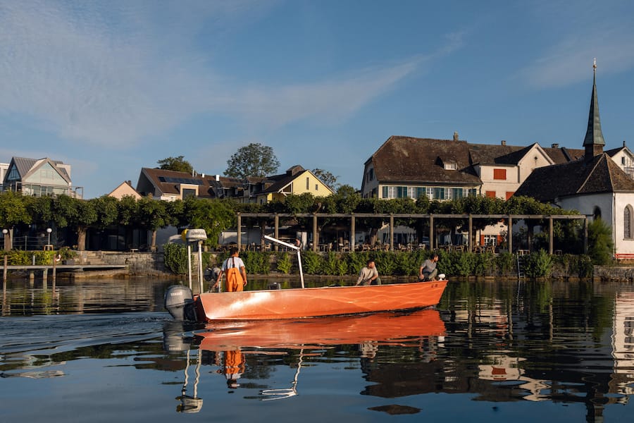 10.06.2026, Hurden SZ, Restaurant PUR, Auf dem See mit Fischer Andreas Braschler und den Starchefs Tarik Lange & Adrian Bührer (photo by Rémy Steiner for Gault Millau)