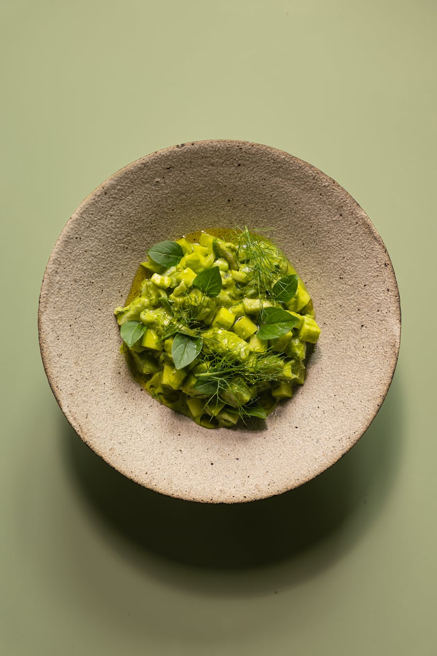Tanja Grandits, Fontclara, Olivenöl, Zander-Ceviche mit Basilikum-Olivenöl