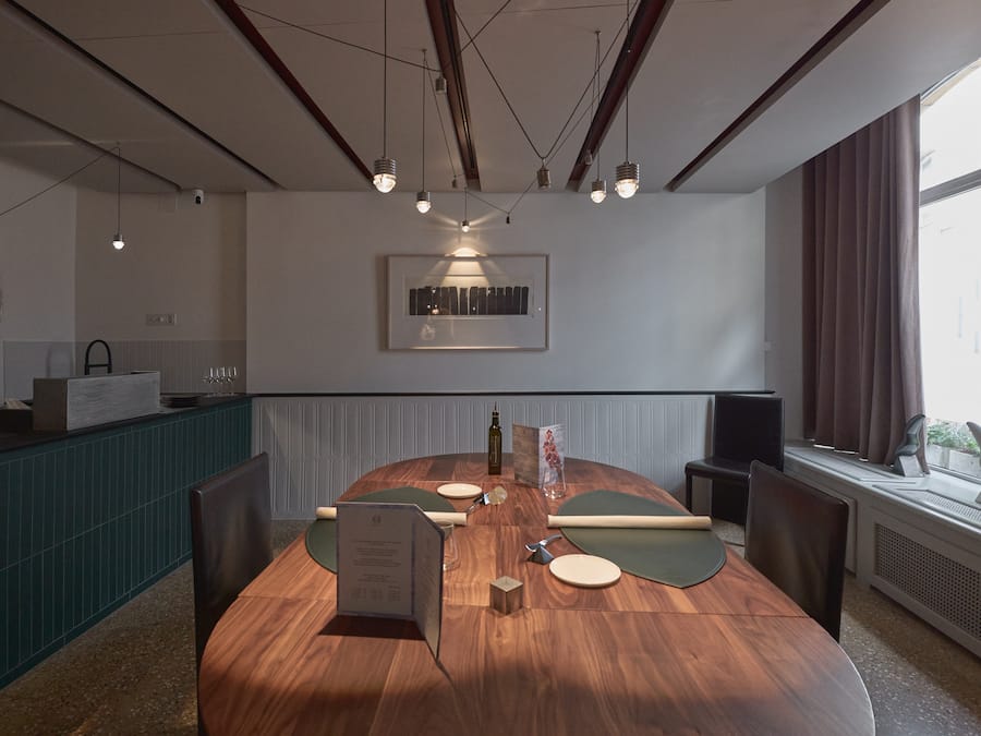 Reportage en cuisine, restaurant Fleur de Sel, Cossonay, 6 juin 2026. Chef Romain Dercile.