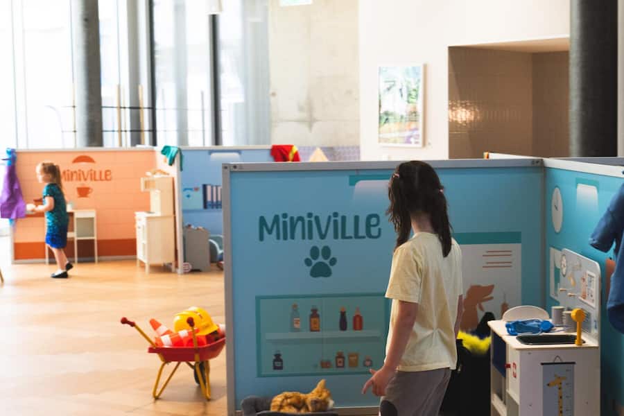 Les animations enfants changent au gré des semaines: ici, Miniville.