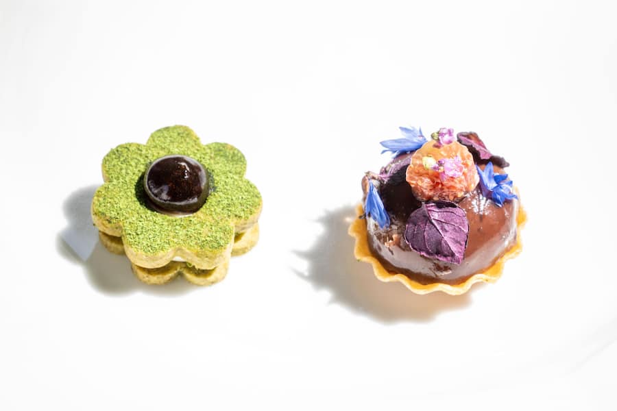 Seine Snacks: «Spitzbueb» mit Vacherin Fribourgeois & Feigen-Tartelette mit Pouletleber.