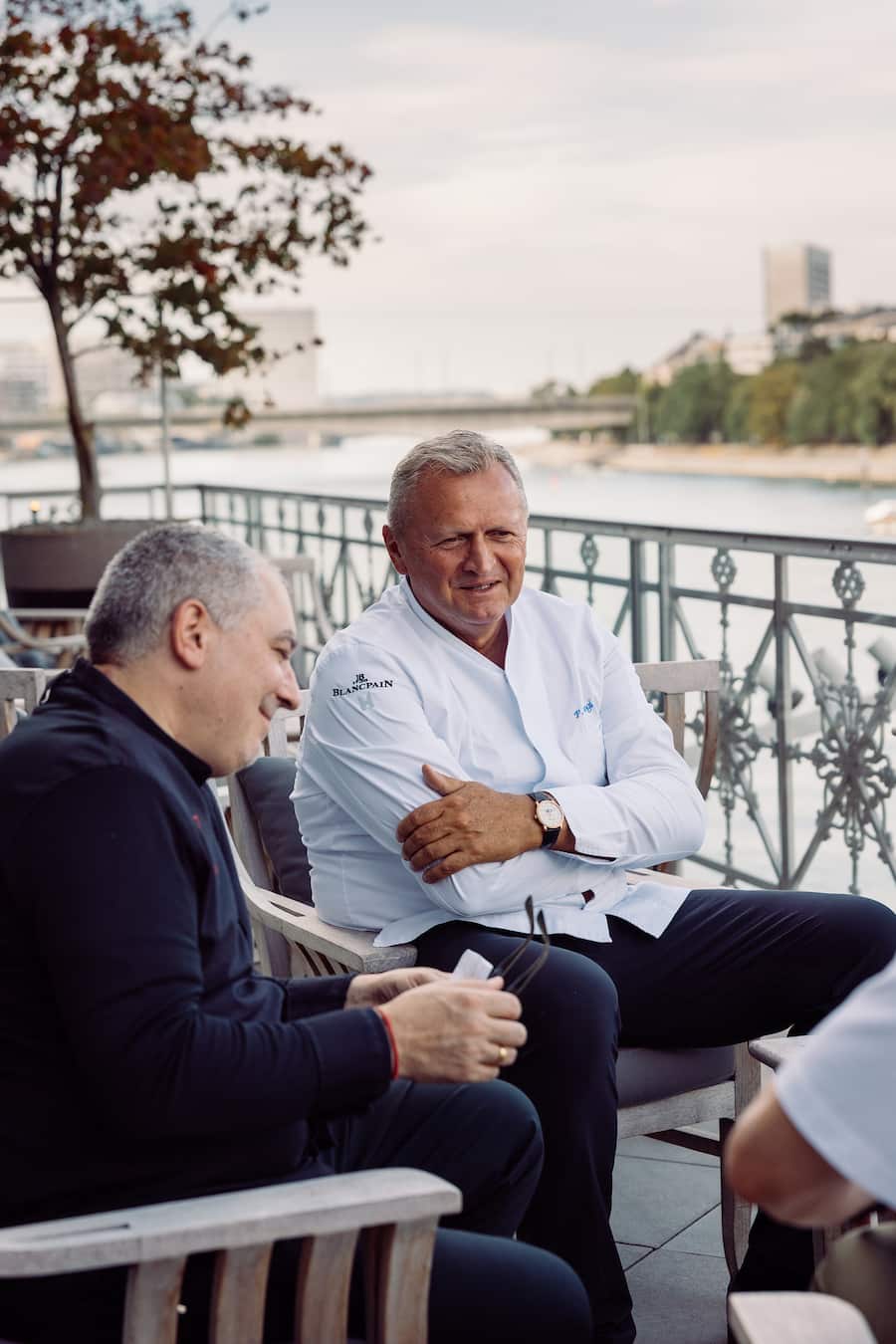 Basel, 07.09.2026 - Restaurant Cheval Blanc, Christian Bau und Peter Knogl im interview mit Gault Millau Redaktor David Schnapp - Copyright Rémy Steiner