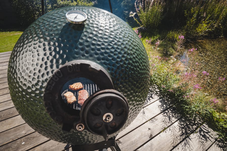 Bei Roman Crkon kommt regionales Fleisch auf den Rost des Big Green Eggs.