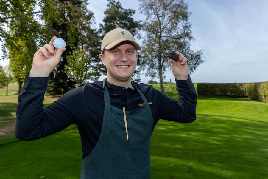 GMC - 21. Septmeber ASGI Golfclub Blumisberg Sascha Spring Gericht: Signature Dish, Steffisburger Kartoffel, Nussbutter Eigelb, Lauch, alte Belper Knolle, Lotta's Herbsttrüffel