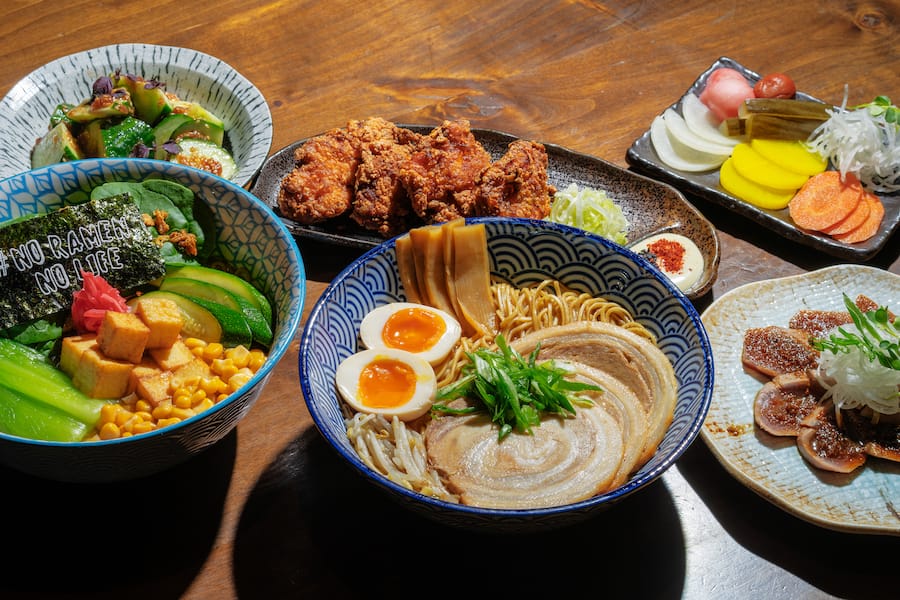 Täglich frisch gekochte Brühen und elastische Weizennudeln bilden im Zürcher Yume die Basis für Ramen mit Tiefgang.