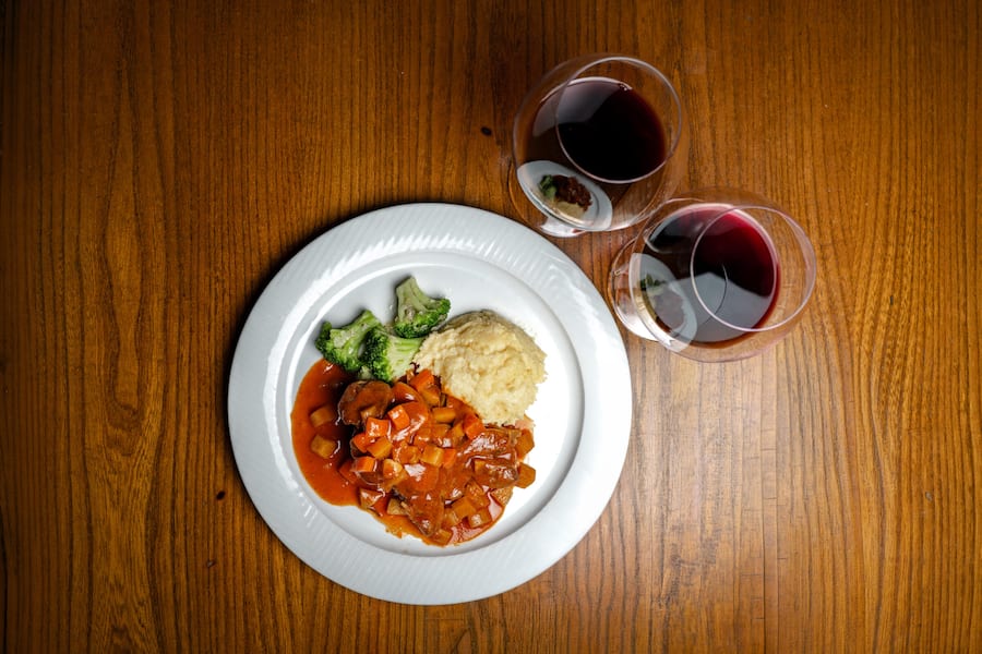 Secondo Piatto - Ossobuco con polenta e verdure, Baynos 2021 vs Terreus 2023