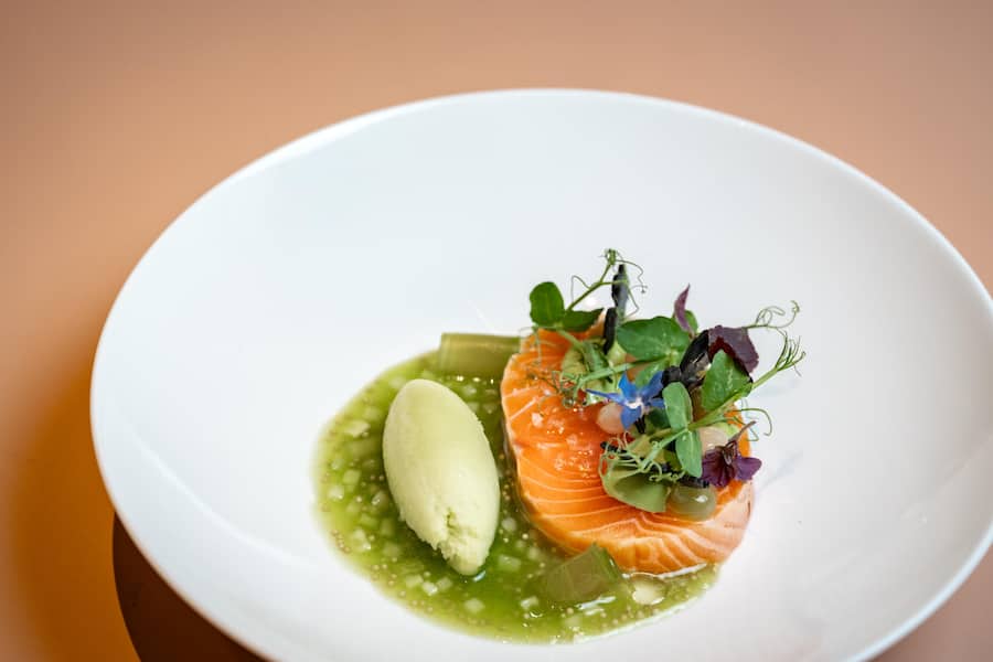 Grosszügig und mehr als gelungen: Lachs trifft bei Piattella auf Gurke