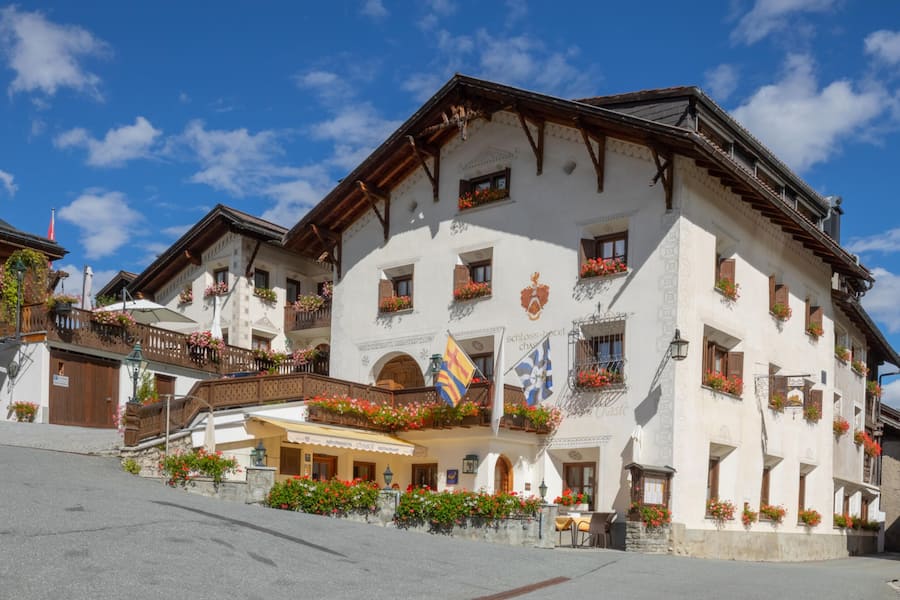 Hidden Jewel. Sebastian Metry ist begeistert vom Schlosshotel Chastè in Tarasp.