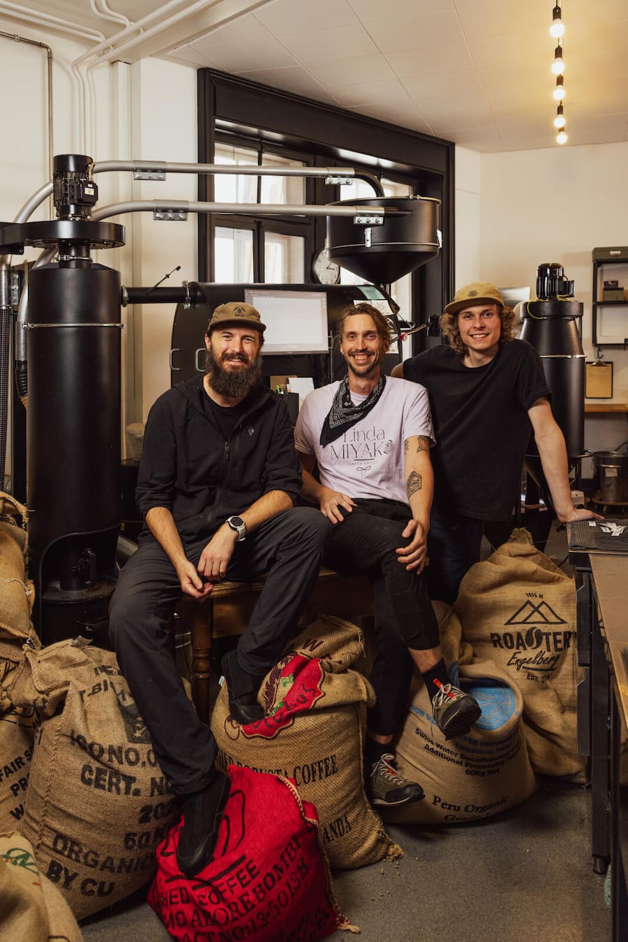 Engelberg OW, 22.09.2026 - Roastery Engelberg, Gustaf Sawelin, Oscar Wetterblad und Louis Fehn - Copyright Rémy Steiner Repo Obwalden GaultMillau-Magazin 3/2026