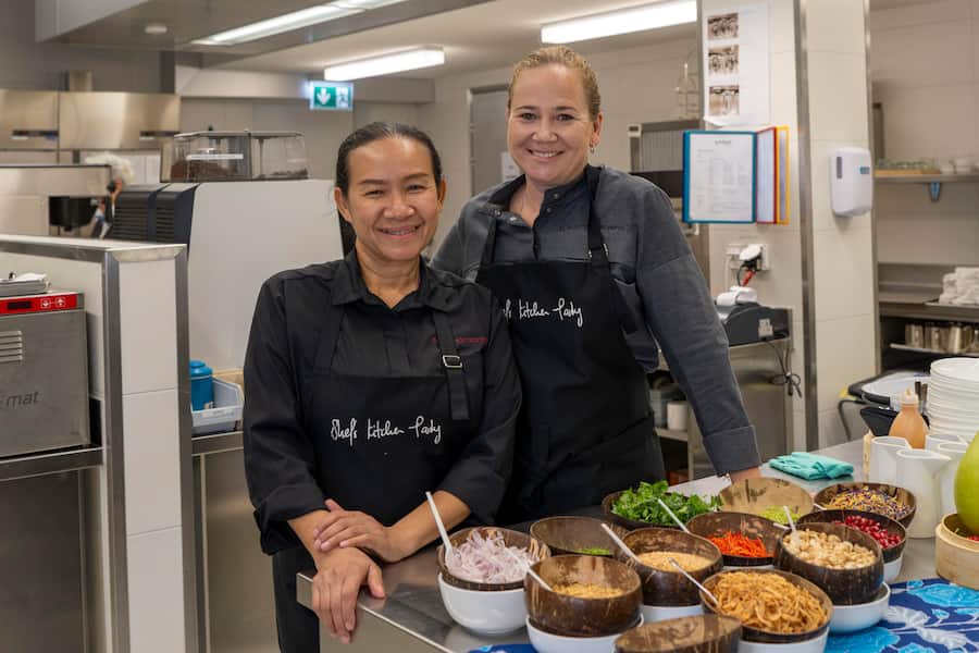 Nadine Wächters Köchin für das neue Thai-Restaurant Sanook: Renu Homsombat.