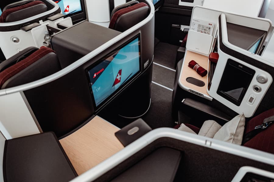 Swiss Flug, A350 Zürich - Shanghai China Shanghai Citiy, Cina - 2026 - by Adrian Bretscher for Swiss int. Airlines & Caminada Magazin