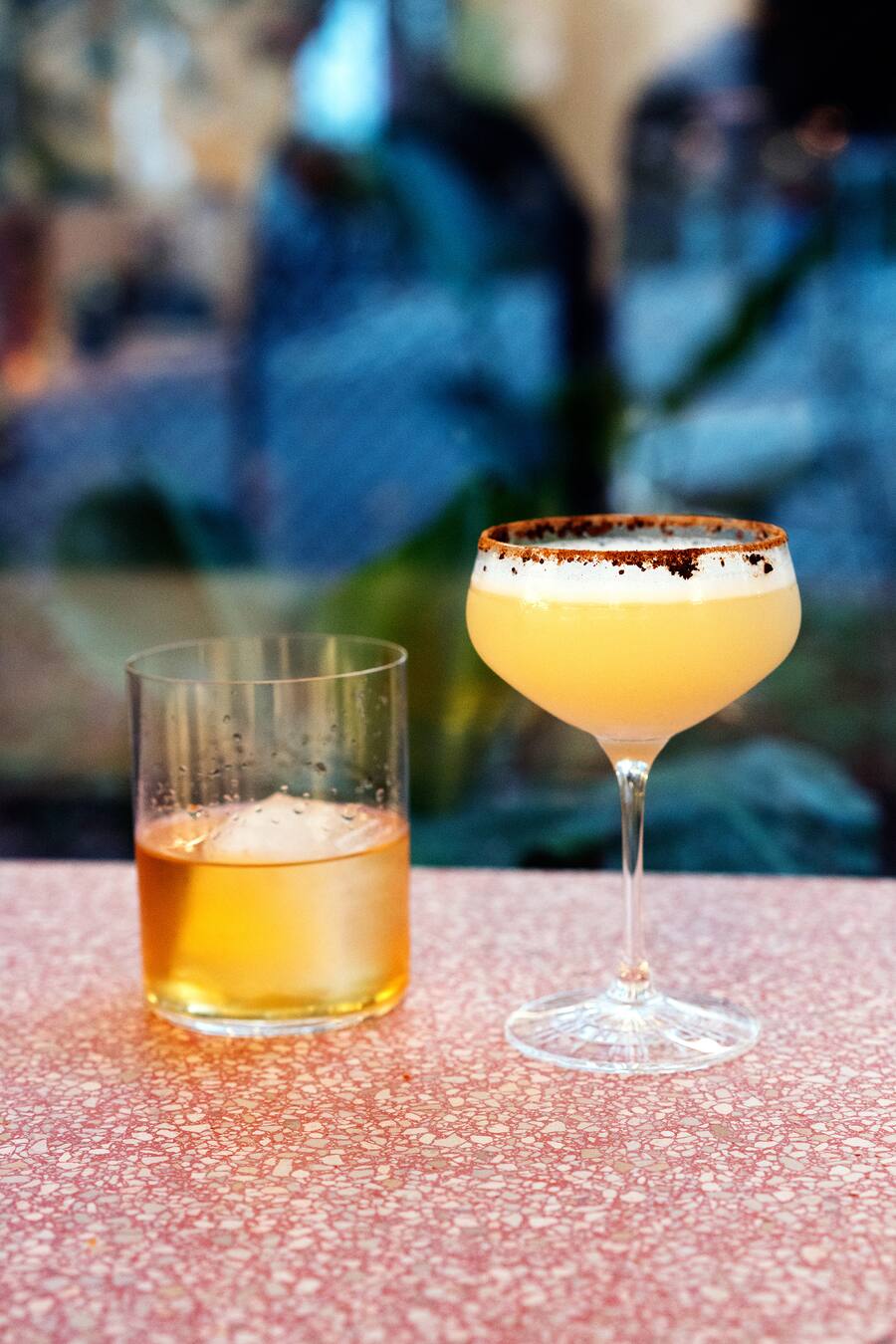 Cocktails im Miro Café in Zürich bei der Bäckeranlage