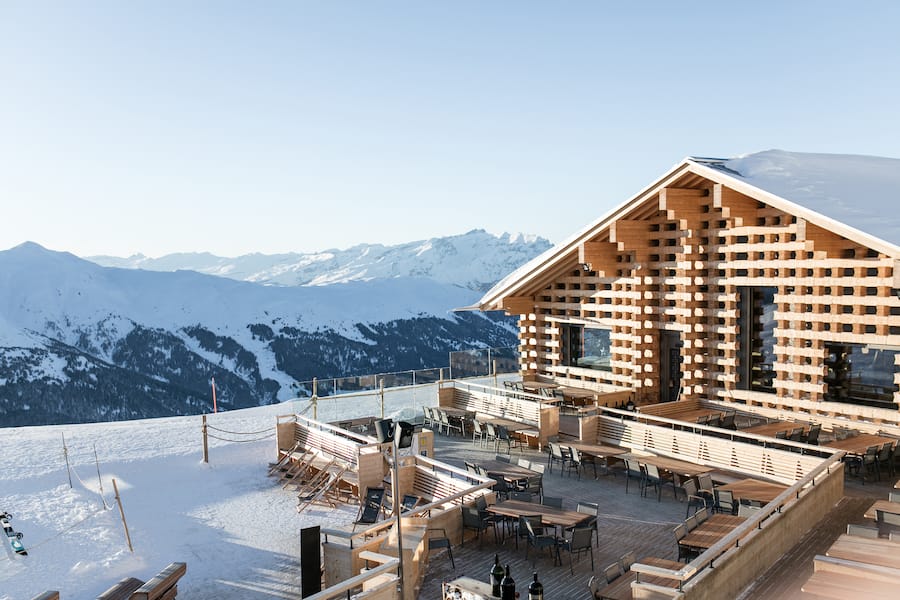 Mottahütte, Motta Hütte, Ostseite, Bergbahn, Bergrestaurant, Winter, 2017/18, Aussenansicht, Terrasse, 2017/2018
