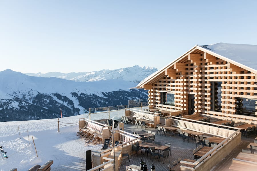 Mottahütte, Motta Hütte, Ostseite, Bergbahn, Bergrestaurant, Winter, 2017/18, Aussenansicht, Terrasse, 2017/2018