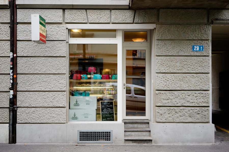Panini Take-Away von Claudia Morgillo in Zürich im Kreis 5