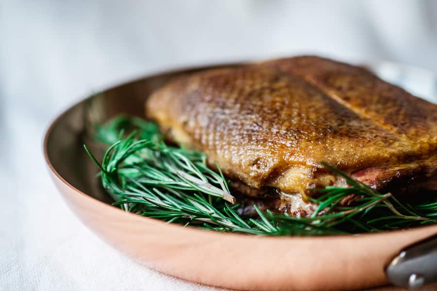 Ente mit Rotkraut und Knödel - Restaurant Mesa - Chefkoch und Gastgeber Sebastian Rösch - Weinbbergstrasse 75, Zürich - Samstag, 15. Dezember 2018 - Copyright Olivia Pulver