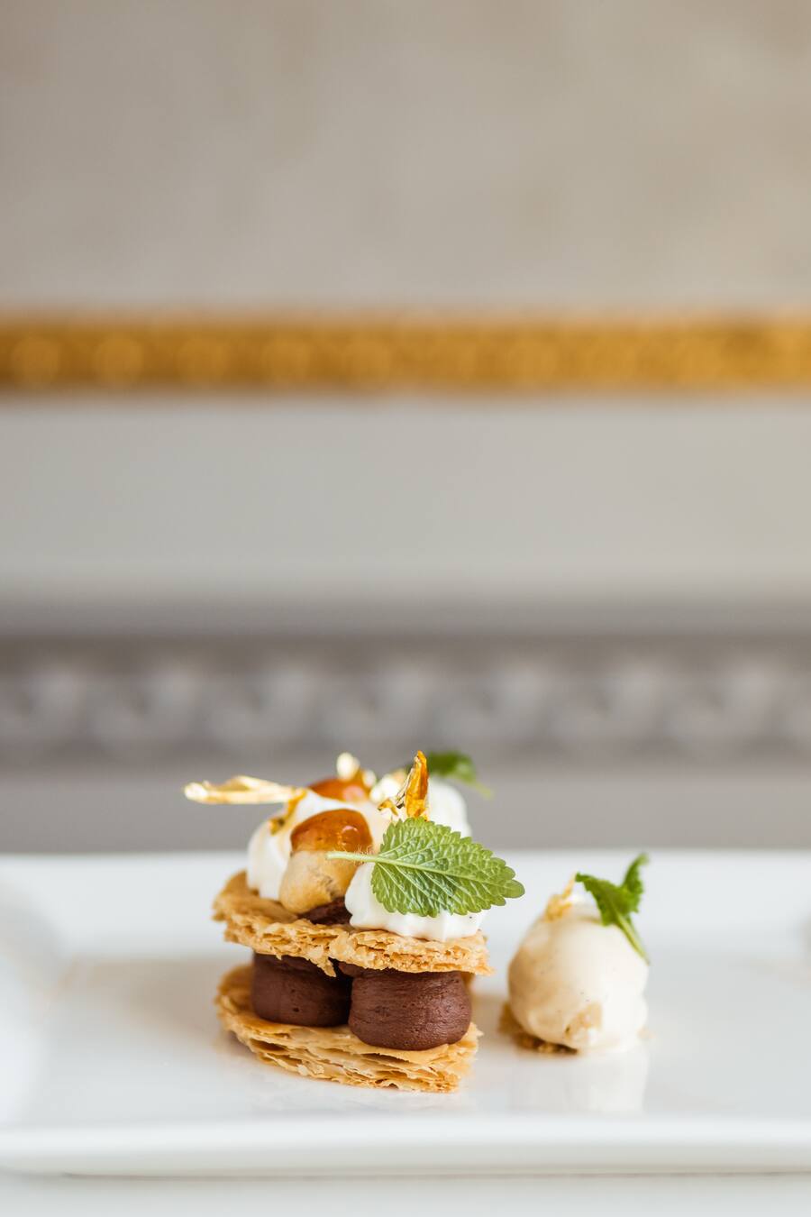 SAINT HONORà SCHOKOLADE - Restaurant Romanoff - Küchenchef Graziano Caccioppoli - Carlton Hotel St. Moritz - Dienstag, 11. Dezember 2018 - Copyright Olivia Pulver