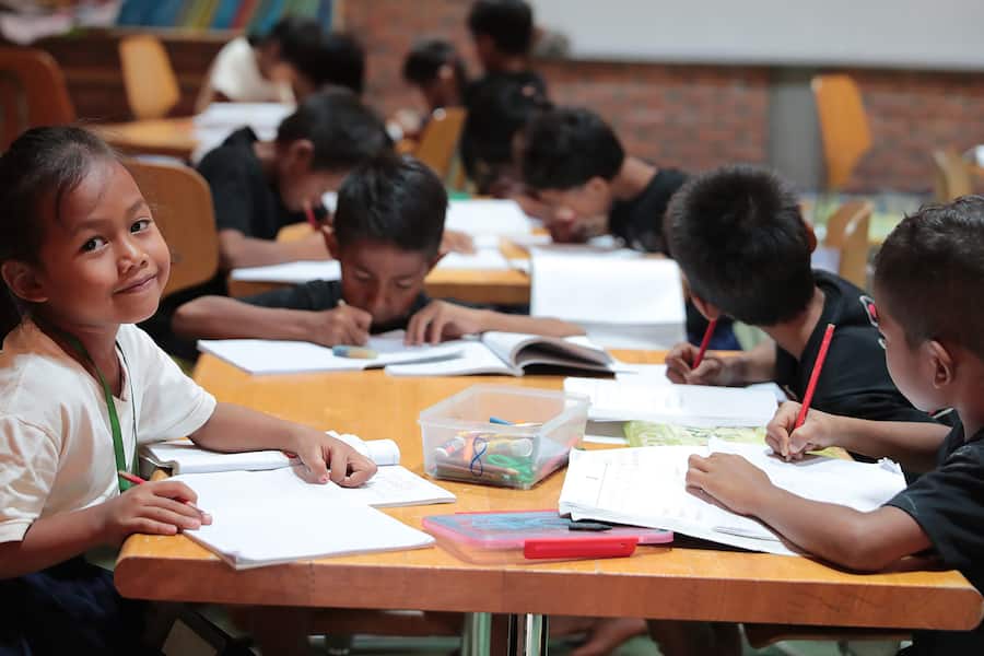 Klasse in der Schule von Smiling Gecko