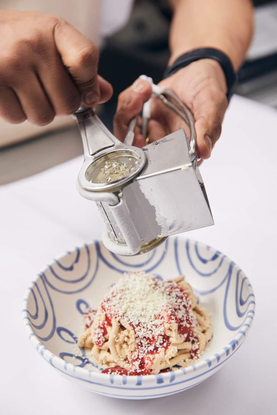 Spaghetti Eis von Karim Schumann Münsterhof Zürich