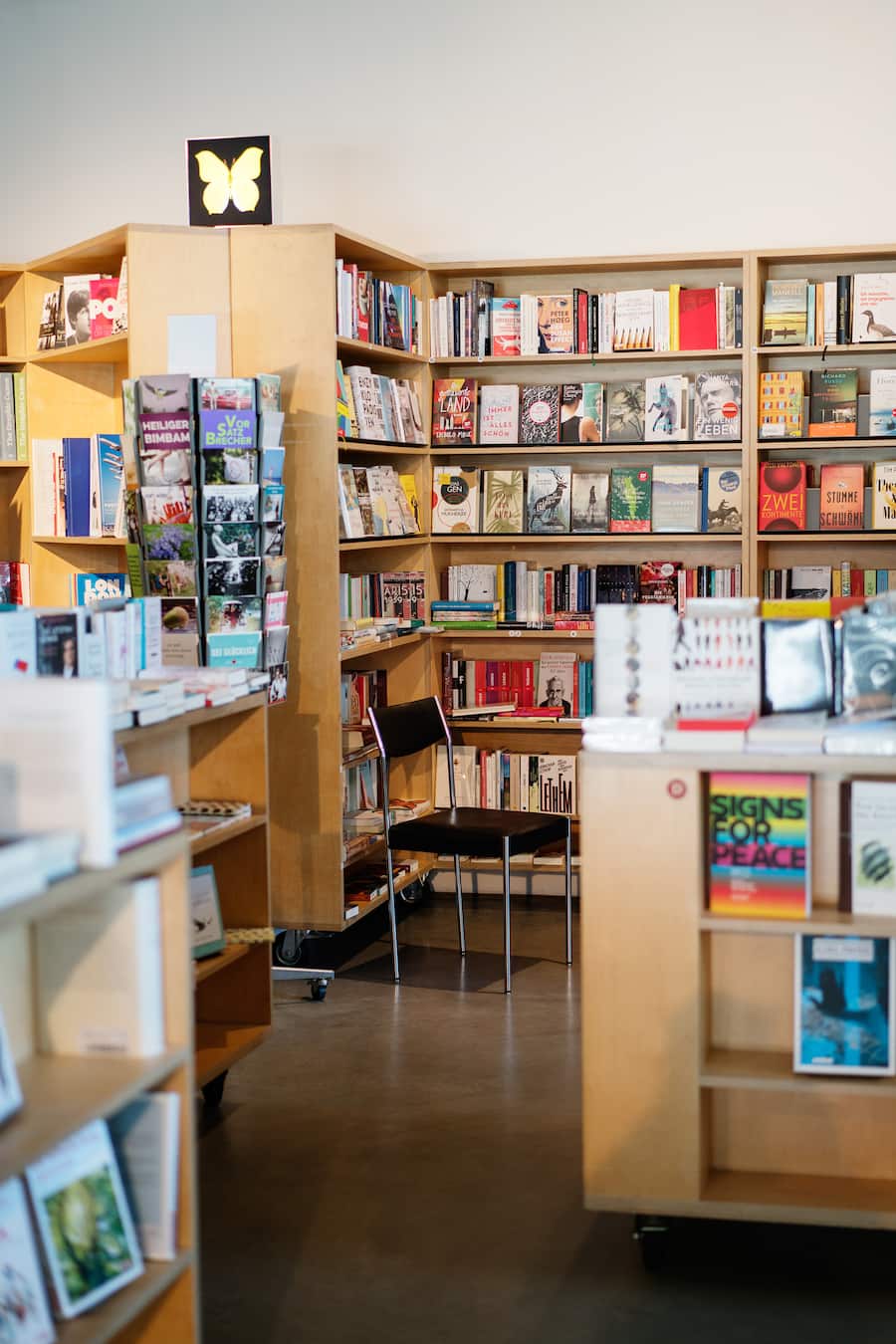 Buchhandlung im Sphères an der Hardturmstrasse im Zürcher Industriequartier