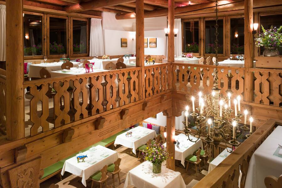 St. Moritz, Talvo by Dalsass, Innen