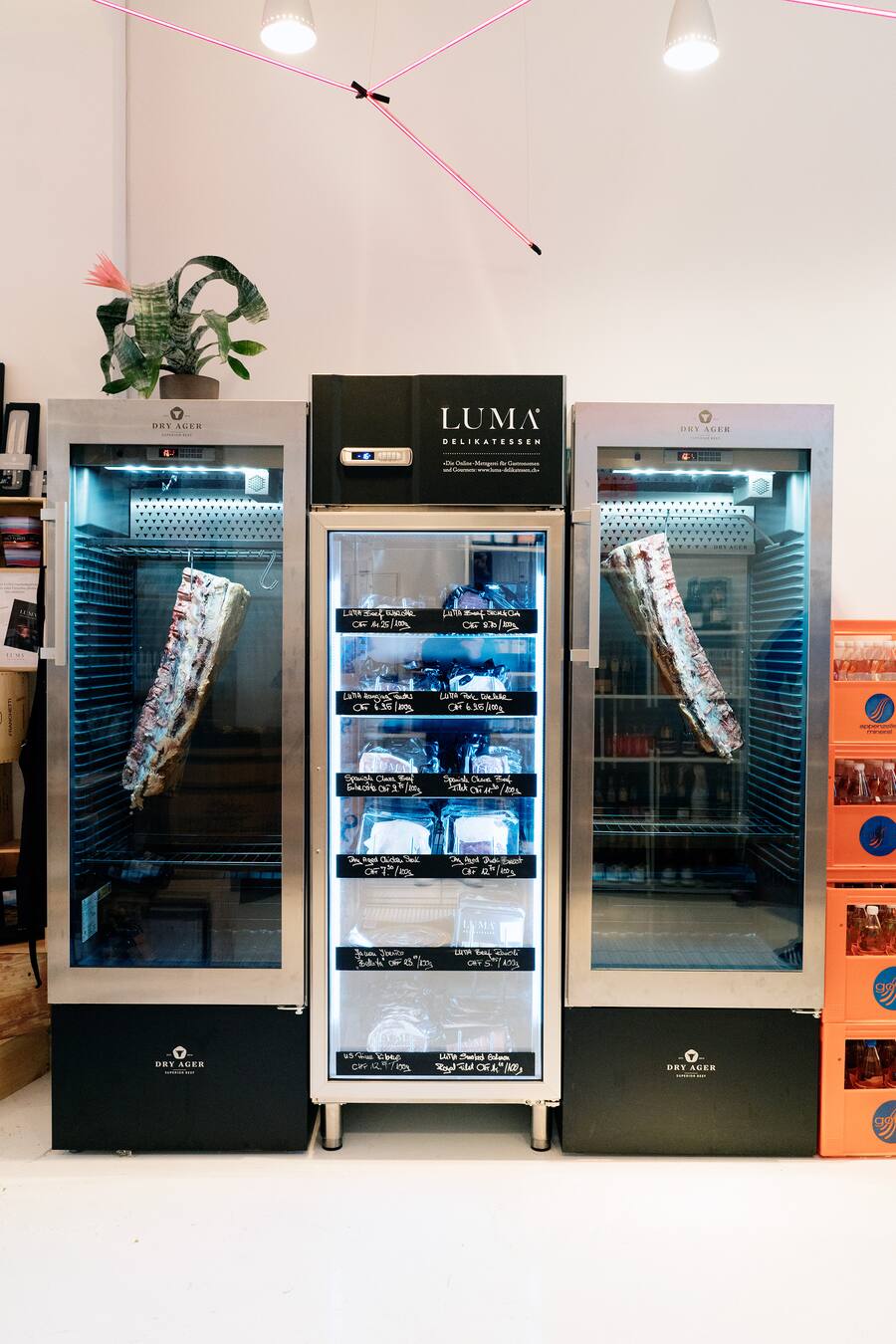 Steaks and de Grapes von Smith and Smith und Luma Pop-Up Shop in Zürich für Weine und Steaks