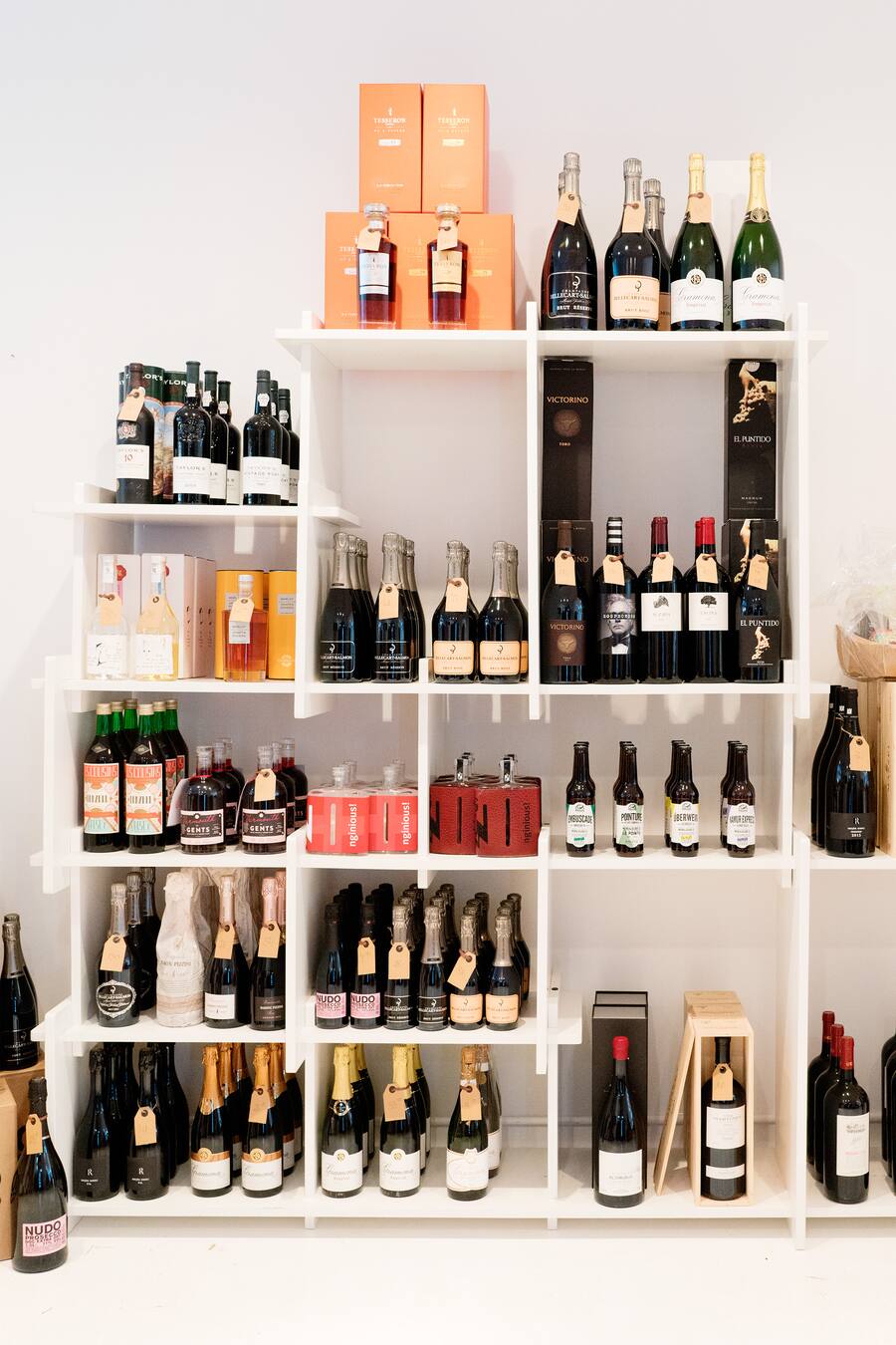 Steaks and de Grapes von Smith and Smith und Luma Pop-Up Shop in Zürich für Weine und Steaks