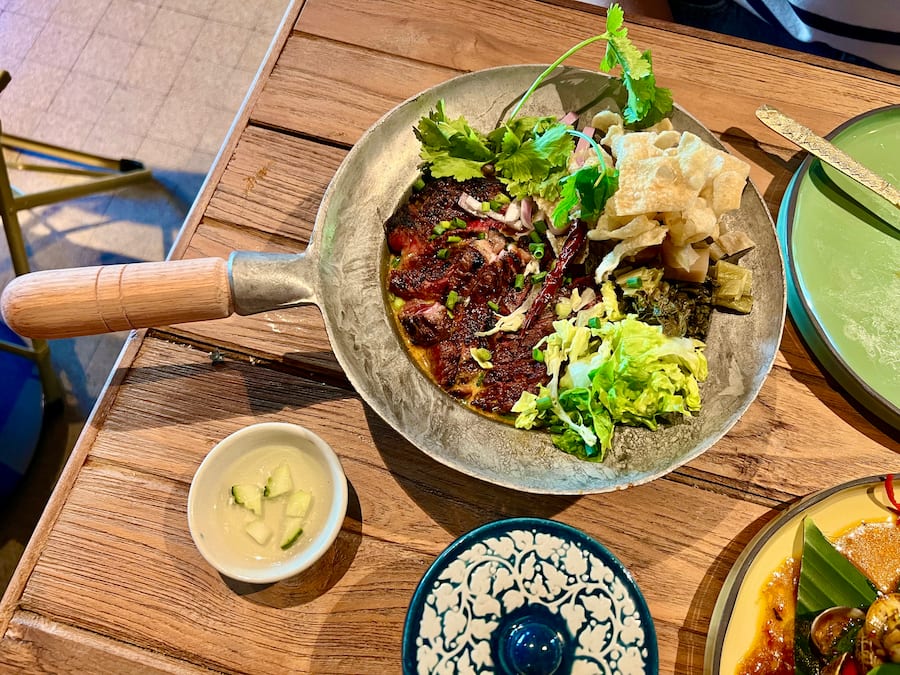 SUAHOY-GENEVE-GAULTMILLAU-CHANNEL-THAILANDAIS