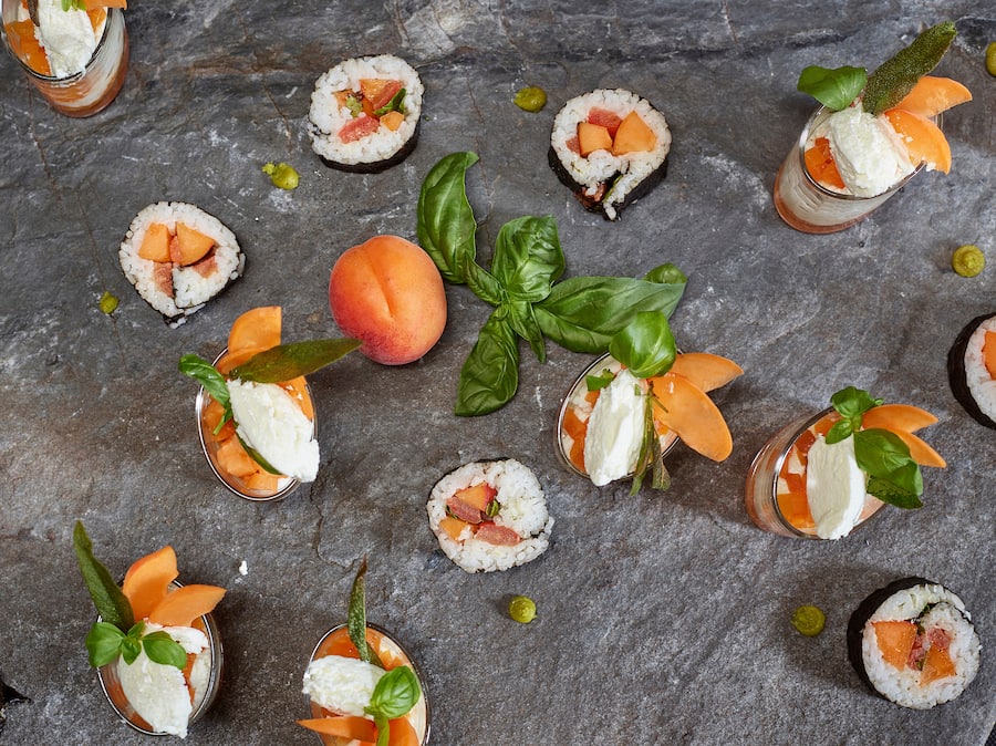 Martigny, le 29 juin 2020 , Peter Gchwentner, le chef du Castel du Blitzingen nous prépare une déclinaison autour de lâabricot .© sedrik nemeth