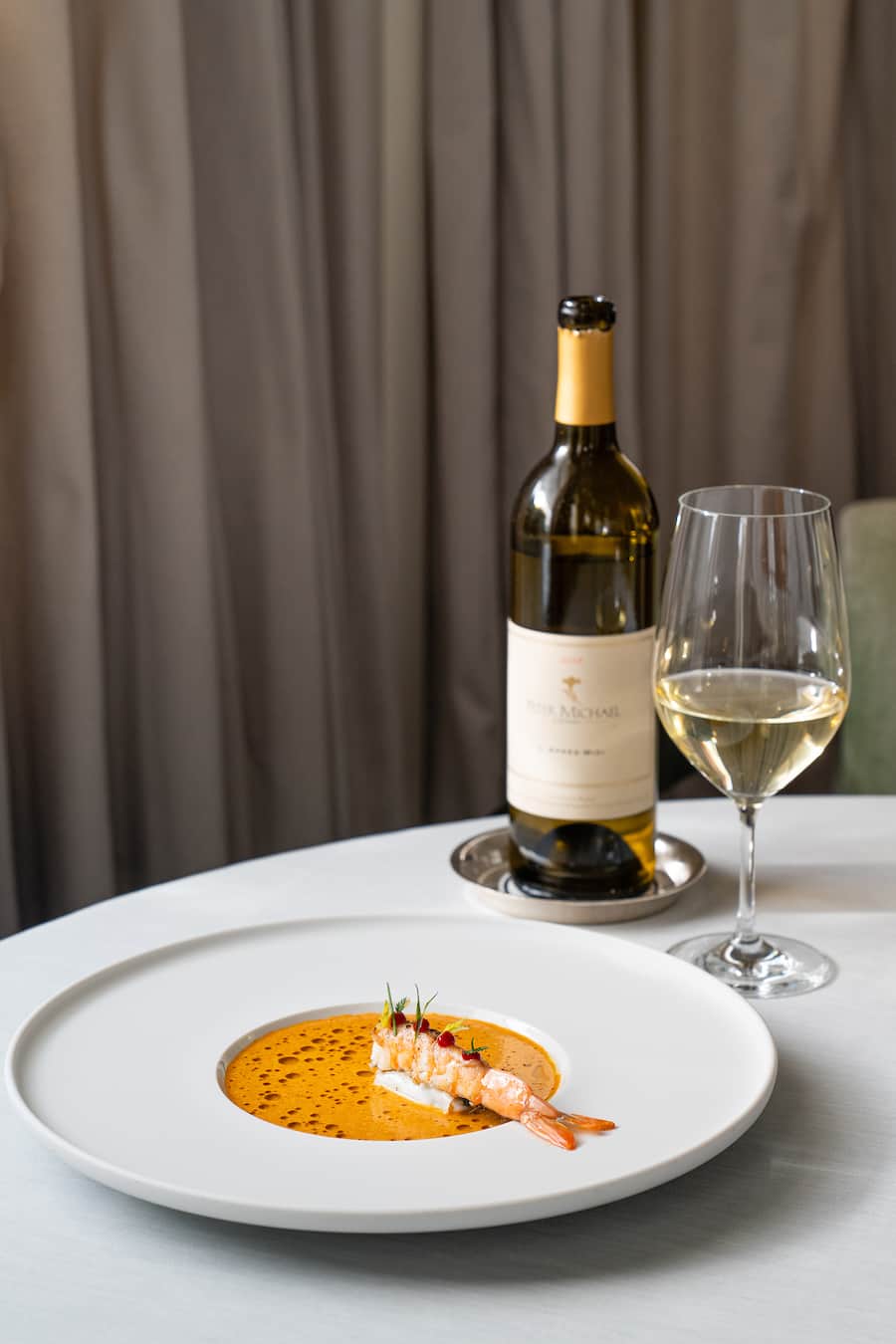 Crevette â Curry Janna â Citron / Sauvignon blanc l'Après-MidiAVA, Peter Michael Winery, 2015 - 18-Punkte-Chef Laurent Eperon & Marc Almert, Sommelier vom Restaurant Pavillon, Hotel Baur au Lac - Wein & Swiss Shrimps - 18. Februar 2020 - Copyright Olivia Pulver